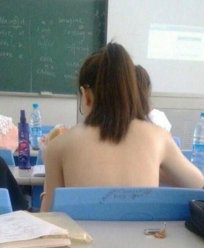 女同学清凉一度，男同学的体温上涨一度，这就是能量守恒定律